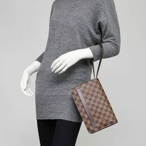 Auth Louis Vuitton Saint Louis Clutch